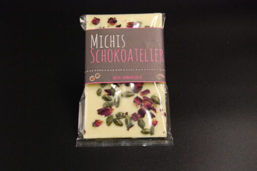 weiße Tafelschokolade mit getrockneten Rosenblüten und Pistazien, verpackt (ca. 85g)