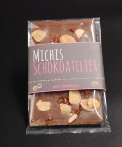 Costa Rica-Schokolade (40% Kakaoanteil) mit Honig-Salz-Mandeln & Chili