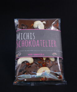 Cashew-Schokolade (35% Kakaoanteil) mit Cashewkernen, Chili-Ringen & Kakaonibs