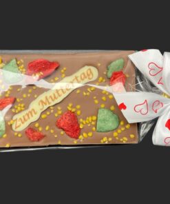 Muttertags-Schokoladentafel aus Costa-Rica-Vollmilchkuvertüre, mit weißem Schriftzug – handgefertigt in Michis Schokoatelier in Frankfurt