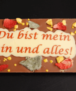 Valentinstafeln aus feinster Schokolade mit Schriftzug