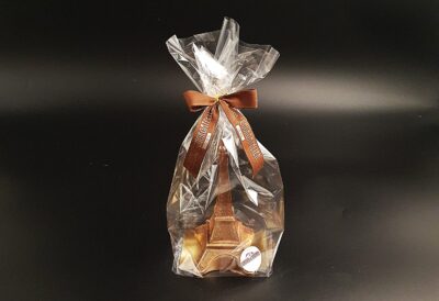 Eiffelturm aus Zartbitter-Schokolade mit Bronze-Pulver, verpackt