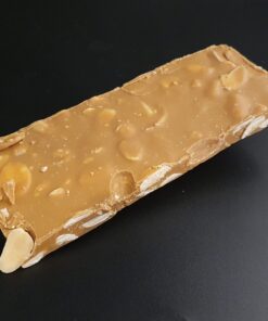 Bruch aus Blonder Schokolade mit Mandeln und Meersalz