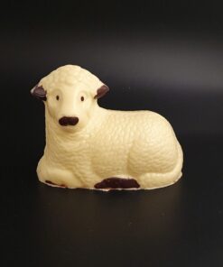 Lamm aus weißer Schokolade