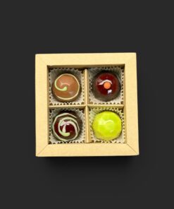 Frankfurter Spezialitäten Pralinenmischung mit Apfelwein, Grüner Soße und Bethmännchen – handgefertigt in Michis Schokoatelier in Frankfurt